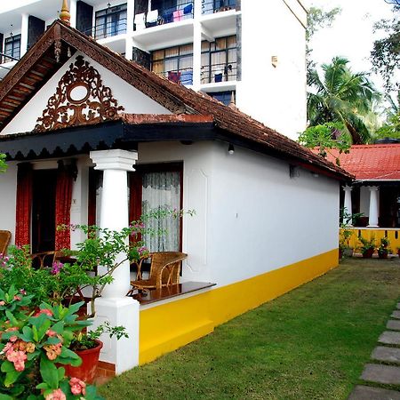 Kovalam Beach Cottage Exterior photo